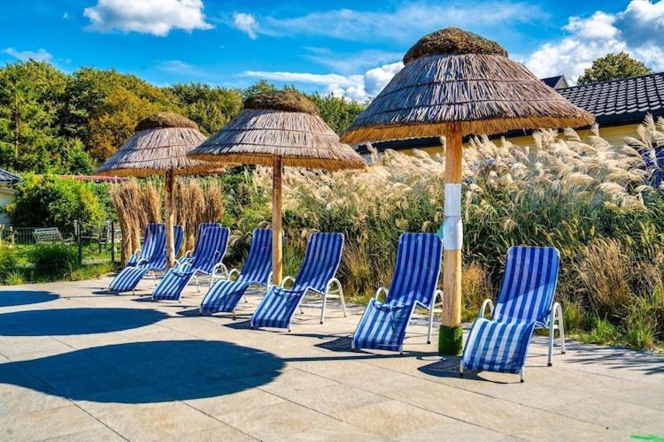 Holiday Resort, Устроне Морске Екстериор снимка