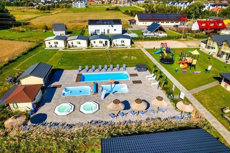 Holiday Resort, Устроне Морске Екстериор снимка